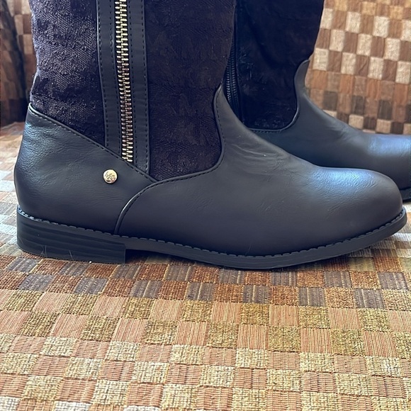 Brand New Michael Kors Girls Dark Brown Zip Up Tall Boots w/ Gold Tone Accents - Picture 10 of 16